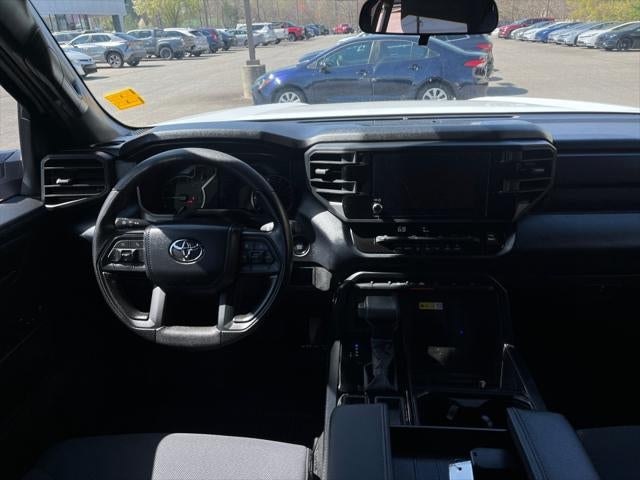 2026 Toyota TUNDRA 4X4 SR CrewMax 5.5' Bed