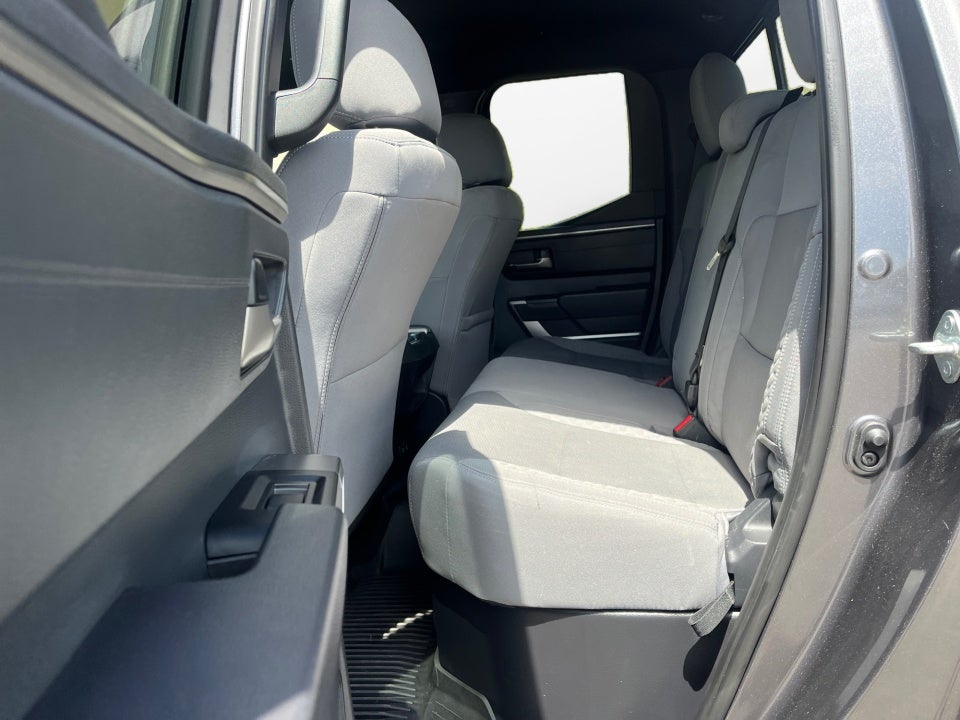 2025 Toyota TUNDRA 4X4 SR5