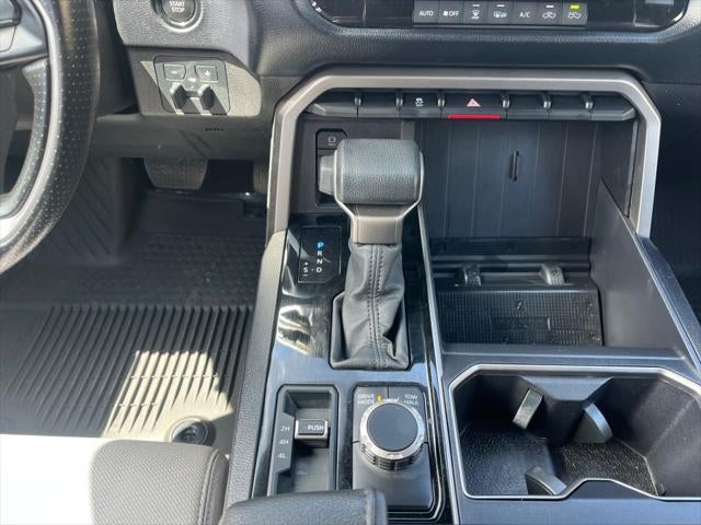 2025 Toyota TUNDRA 4X4 SR5