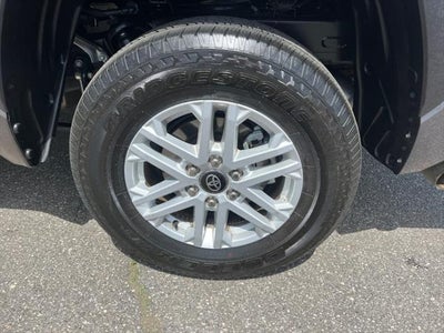 2025 Toyota TUNDRA 4X4 SR5