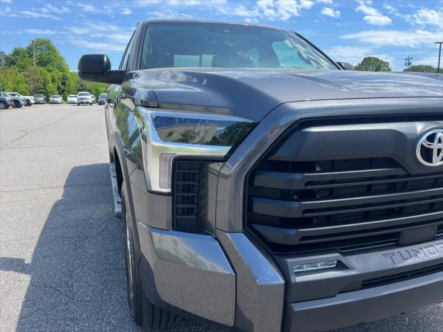 2025 Toyota TUNDRA 4X4 SR5
