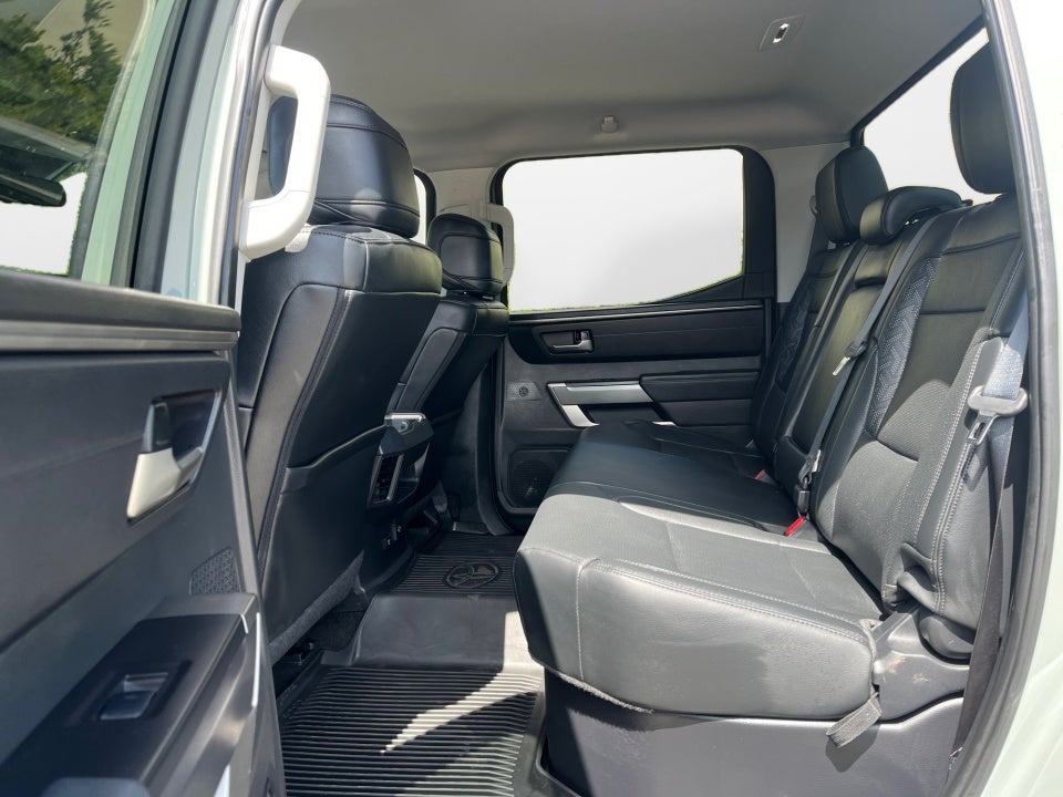 2024 Toyota TUNDRA 4X4 SR5