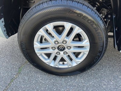 2024 Toyota TUNDRA 4X4 SR5