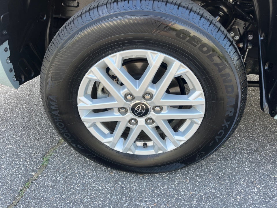 2024 Toyota TUNDRA 4X4 SR5