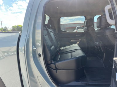 2024 Toyota TUNDRA 4X4 SR5