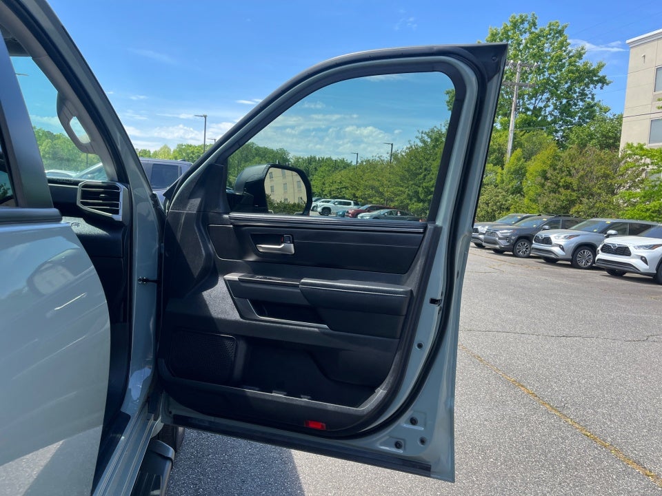 2024 Toyota TUNDRA 4X4 SR5