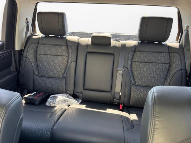 2024 Toyota TUNDRA 4X4 SR5
