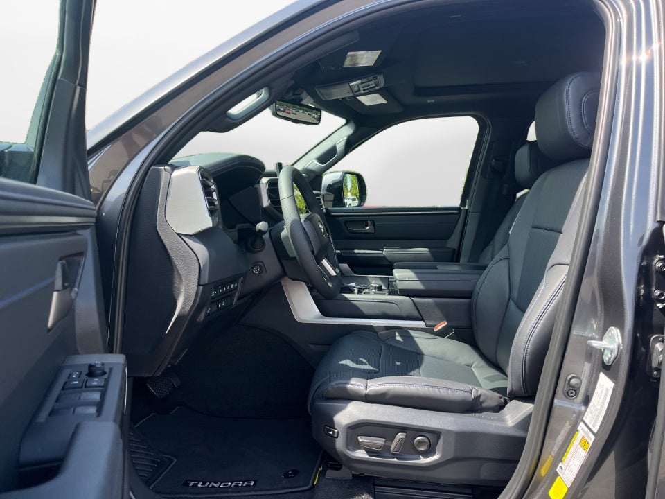 2026 Toyota Tundra i-FORCE MAX Platinum i-FORCE MAX