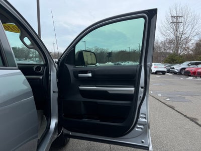 2016 Toyota TUNDRA 4X2 SR5 5.7L V8