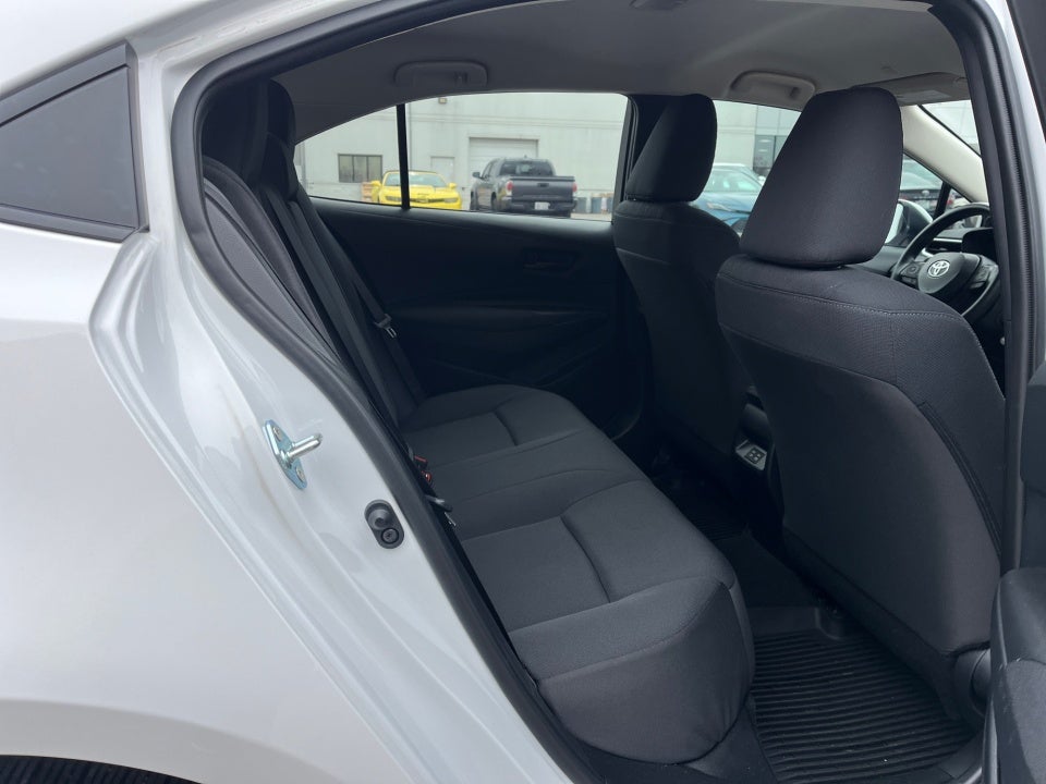 2025 Toyota COROLLA LE