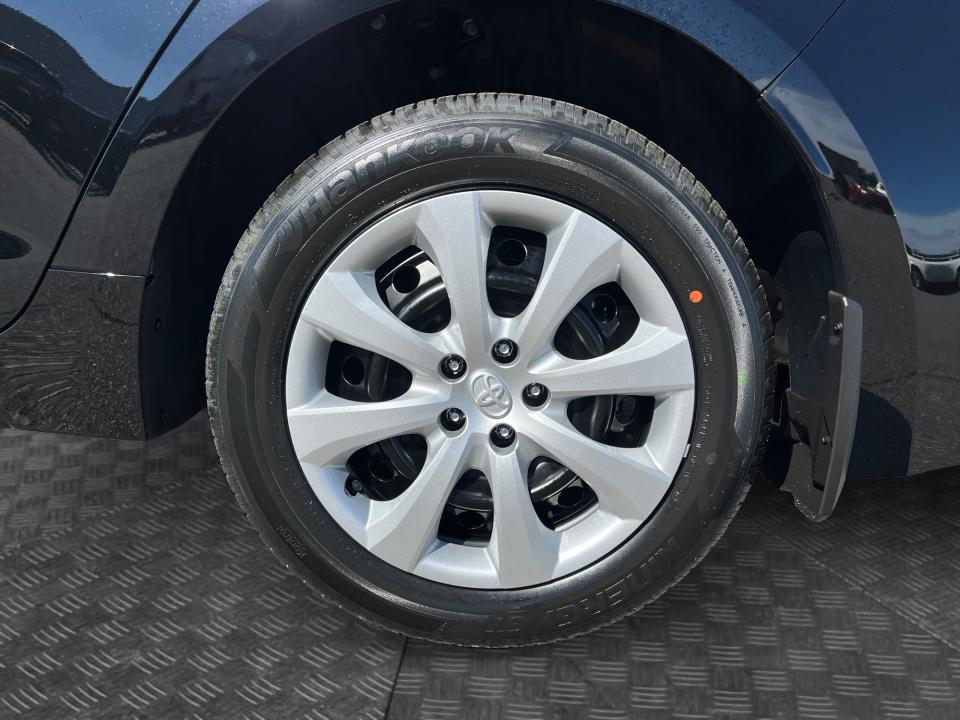 2027 Toyota Corolla LE