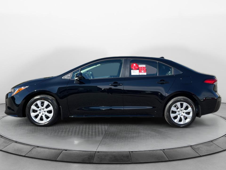 2027 Toyota Corolla LE