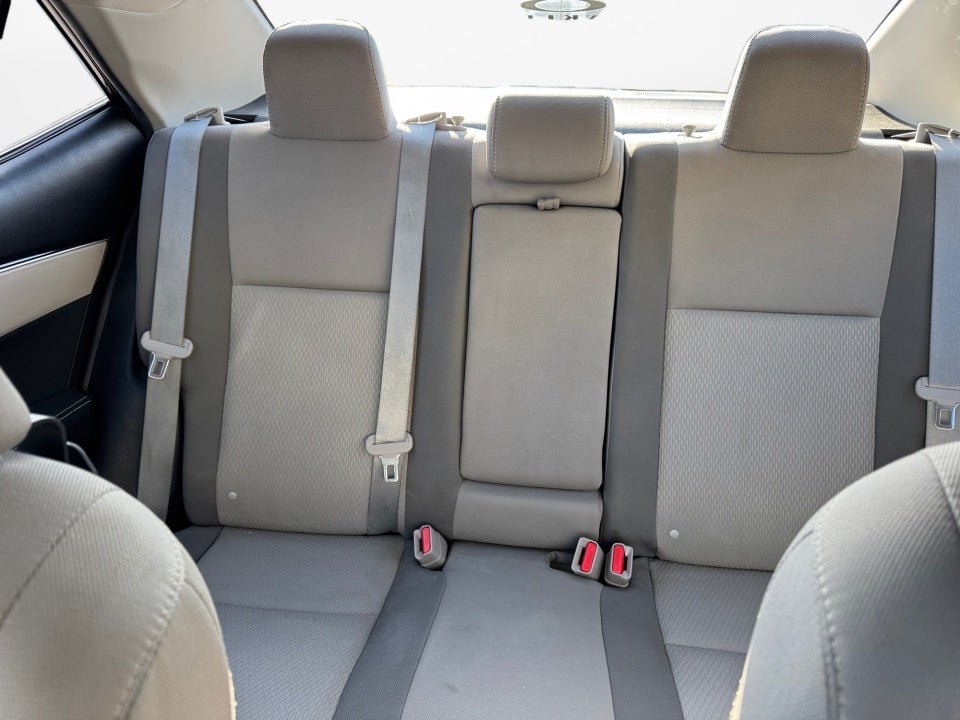 2017 Toyota COROLLA LE