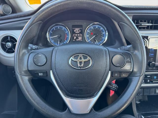 2017 Toyota COROLLA LE