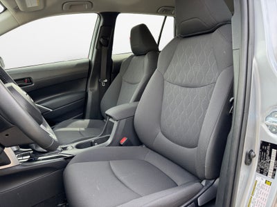 2025 Toyota Corolla Cross LE