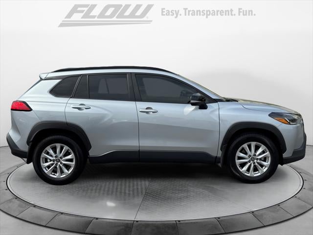 2025 Toyota Corolla Cross LE