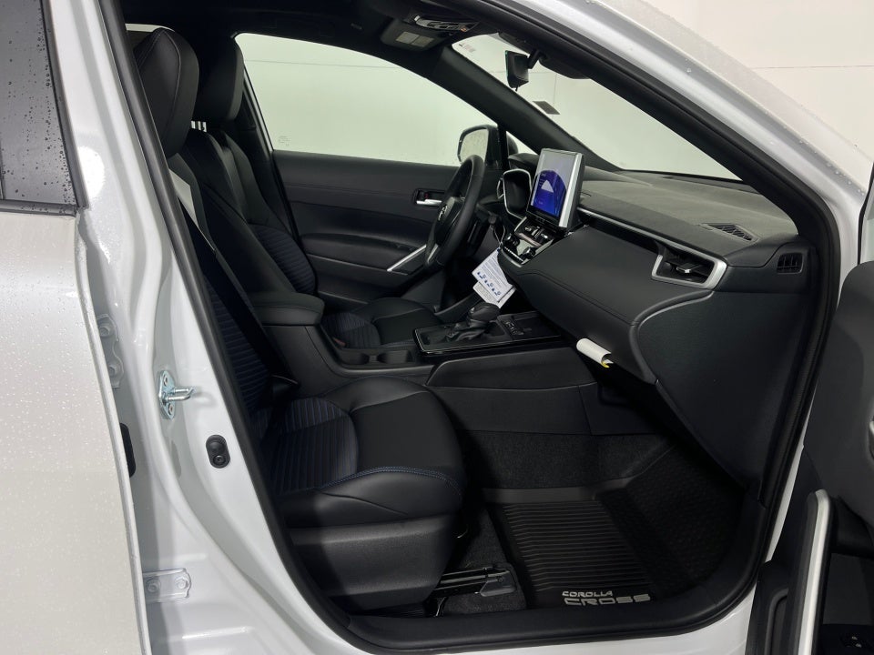 2026 Toyota Corolla Cross Hybrid Hybrid XSE