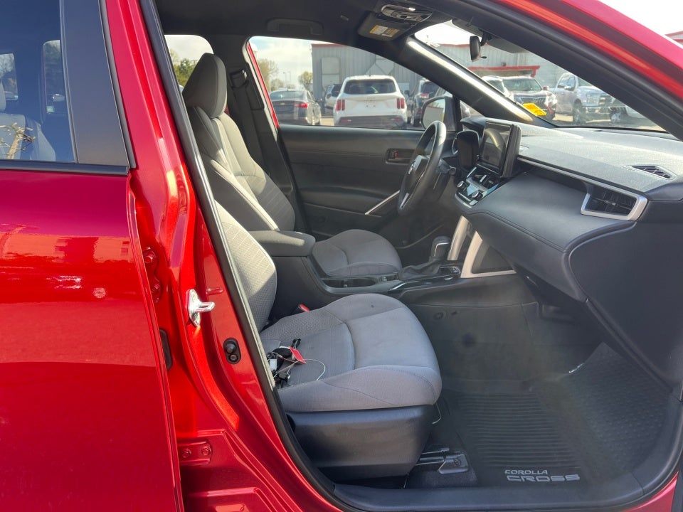 2025 Toyota COROLLA CROSS HV SE