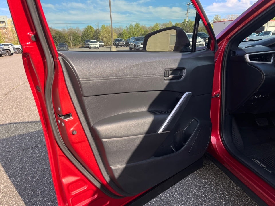 2025 Toyota COROLLA CROSS HV SE