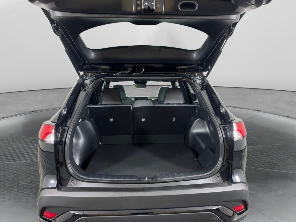 2025 Toyota COROLLA CROSS HV SE