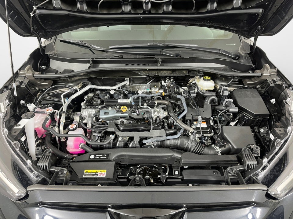 2025 Toyota COROLLA CROSS HV SE