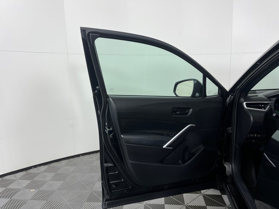 2025 Toyota COROLLA CROSS HV SE