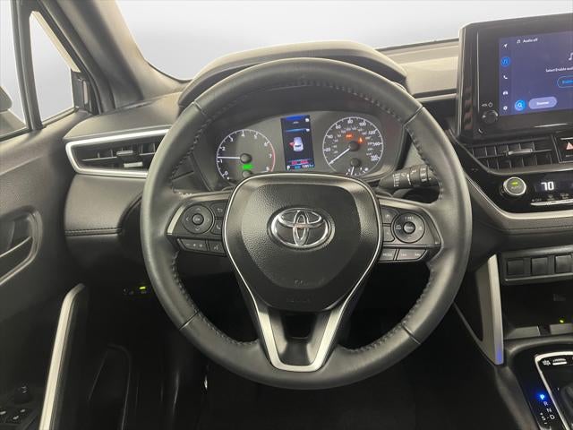 2025 Toyota COROLLA CROSS HV SE
