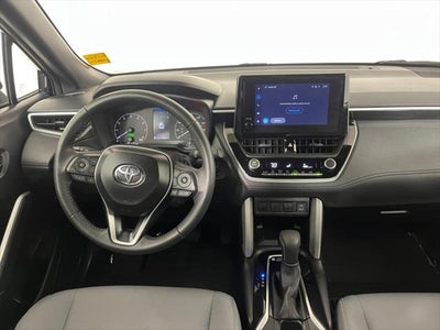2025 Toyota COROLLA CROSS HV SE