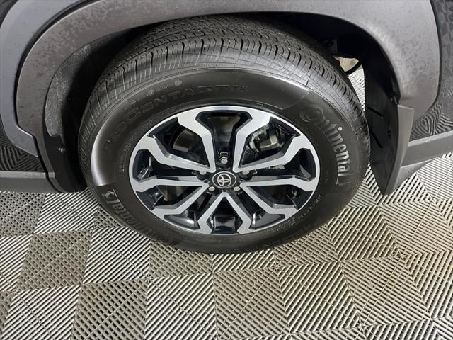 2025 Toyota COROLLA CROSS HV SE