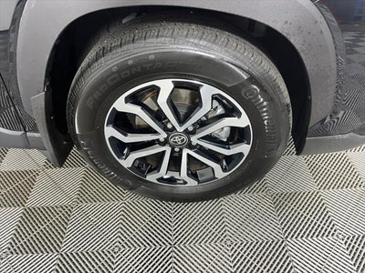 2025 Toyota COROLLA CROSS HV SE