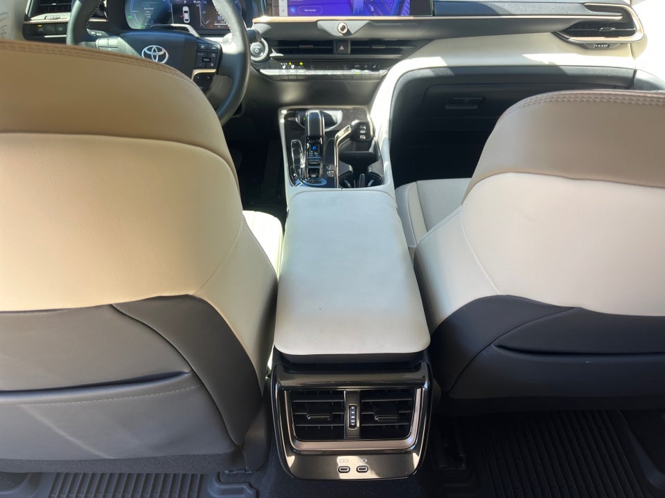 2025 Toyota Toyota Crown Limited