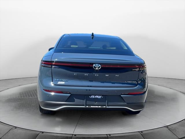 2025 Toyota Toyota Crown Limited