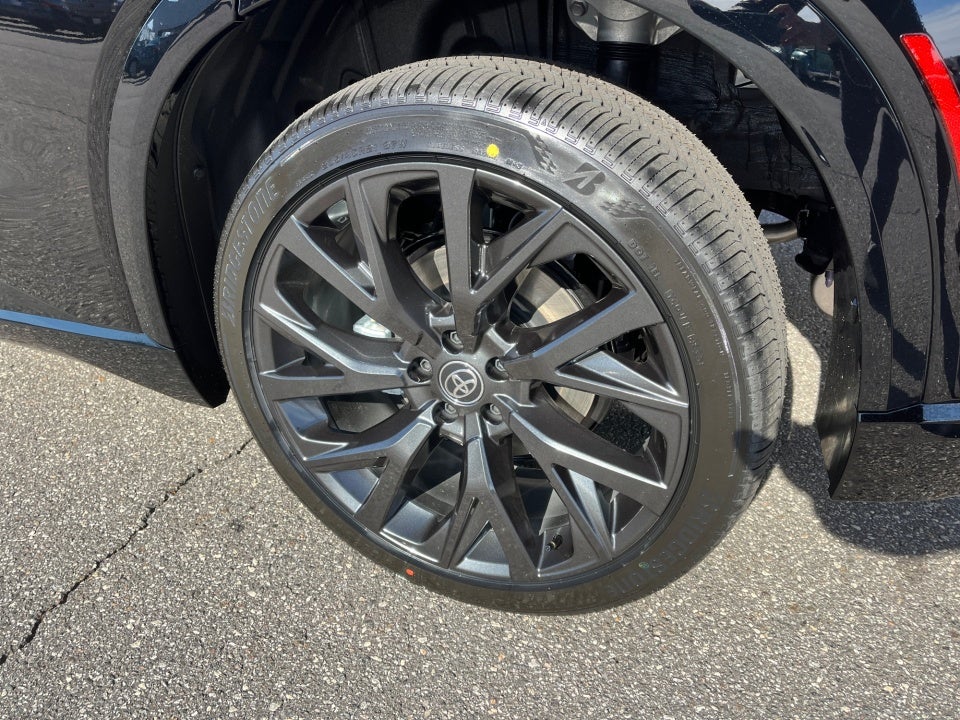 2026 Toyota Toyota Crown Signia Limited