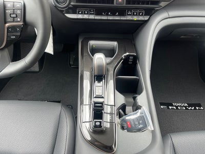 2026 Toyota Toyota Crown Signia Limited