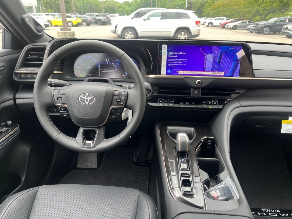 2026 Toyota Toyota Crown Signia Limited