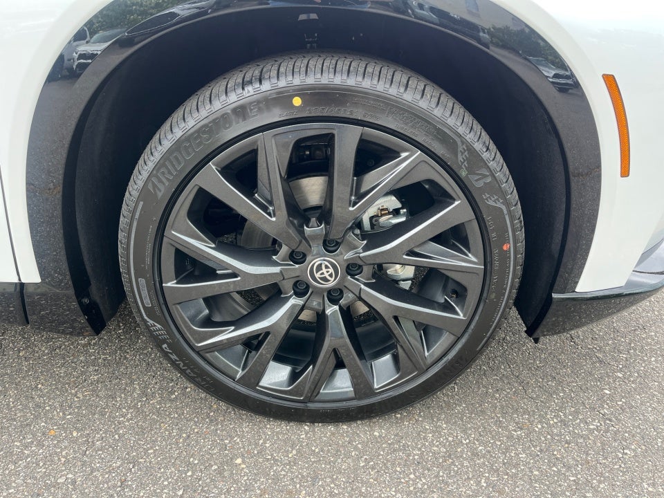 2026 Toyota Toyota Crown Signia Limited