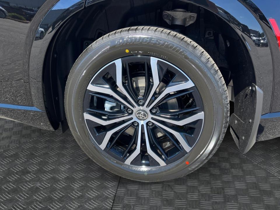 2026 Toyota Toyota Crown Signia XLE