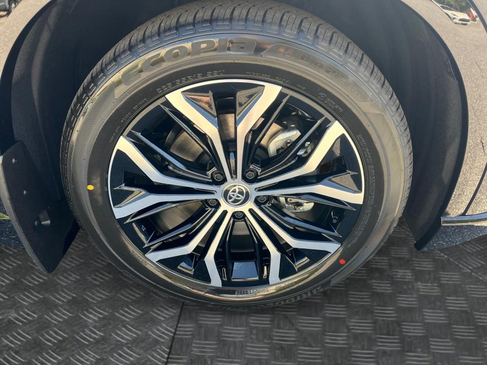 2026 Toyota Toyota Crown Signia XLE