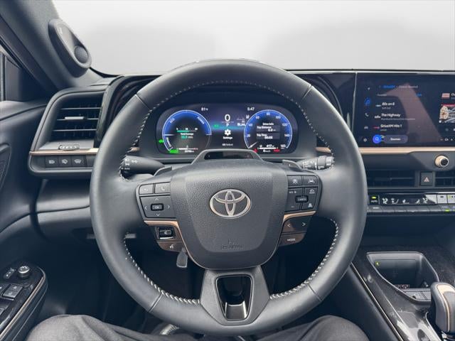 2025 Toyota Toyota Crown Signia Limited