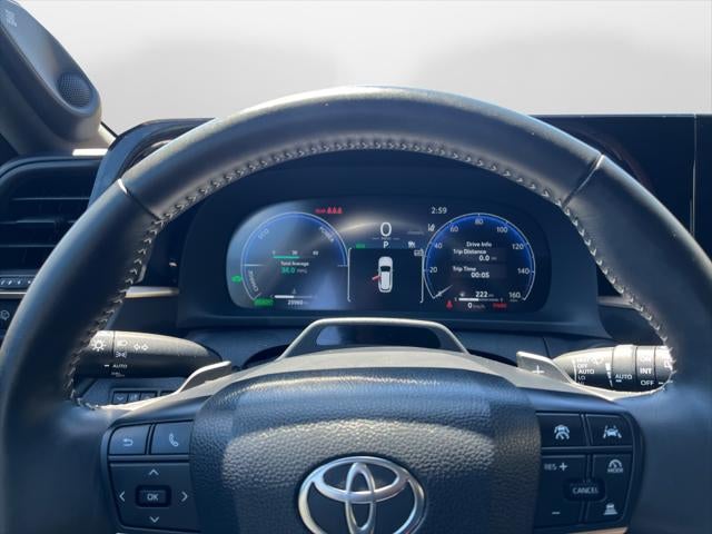 2025 Toyota Toyota Crown Signia Limited