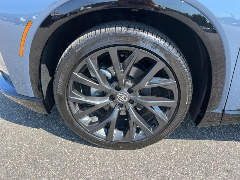 2026 Toyota Toyota Crown Signia Limited