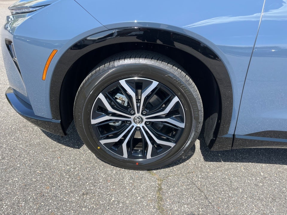 2026 Toyota Crown Signia XLE