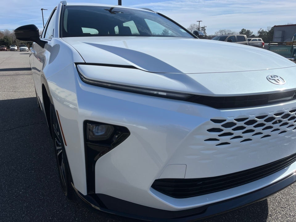 2026 Toyota Toyota Crown Signia XLE