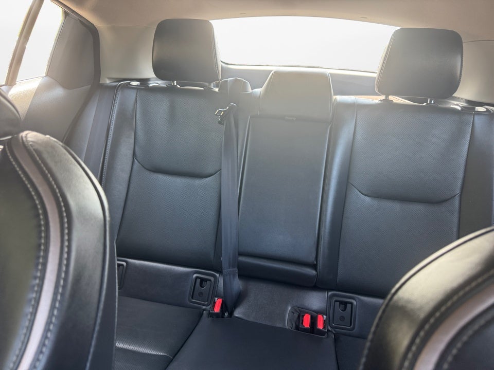 2025 Toyota Prius XLE