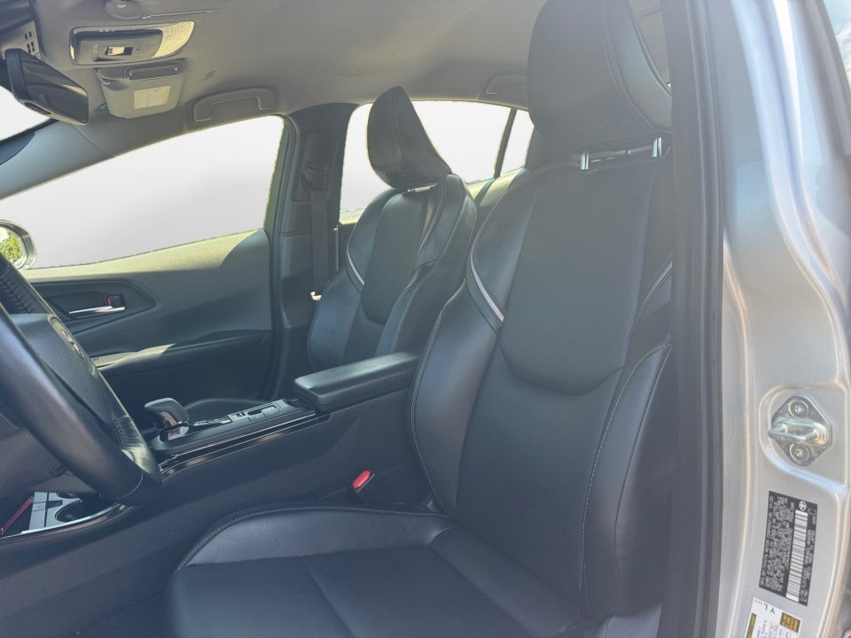 2025 Toyota Prius XLE