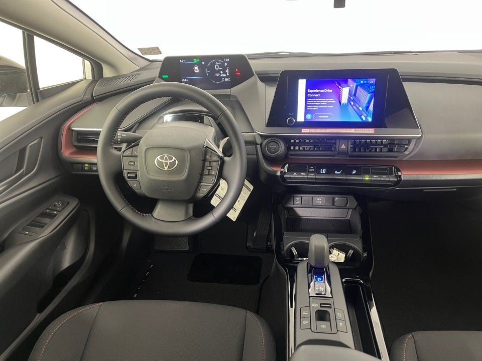 2026 Toyota Prius Plug-in Hybrid SE
