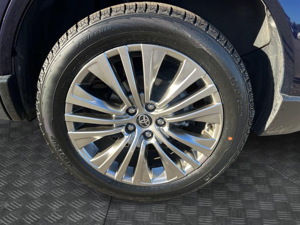 2024 Toyota Venza XLE