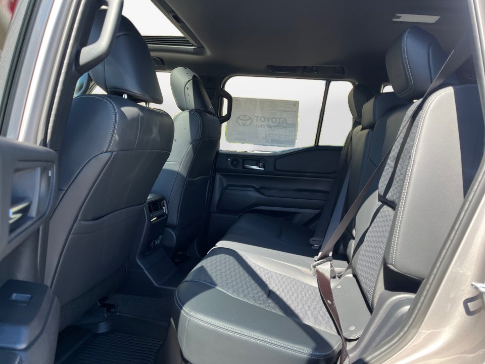 2026 Toyota Land Cruiser 4WD (Natl)