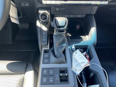 2026 Toyota Land Cruiser 4WD (Natl)