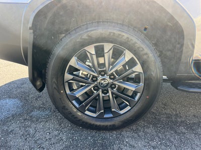 2026 Toyota Land Cruiser 4WD (Natl)